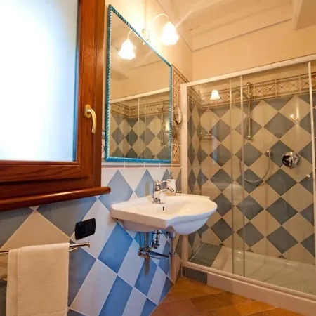 Farm stay Podere Chiaromonte Palaia
